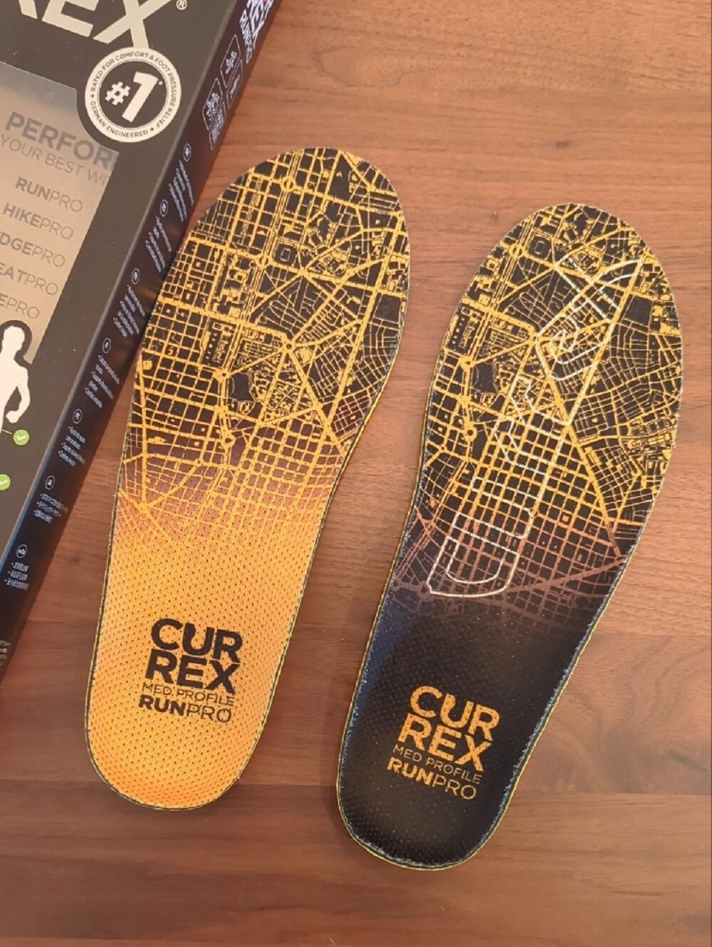 RunPro Dynamic Insole - Black & Orange, Medium Profile (S) - Picture 2 of 3